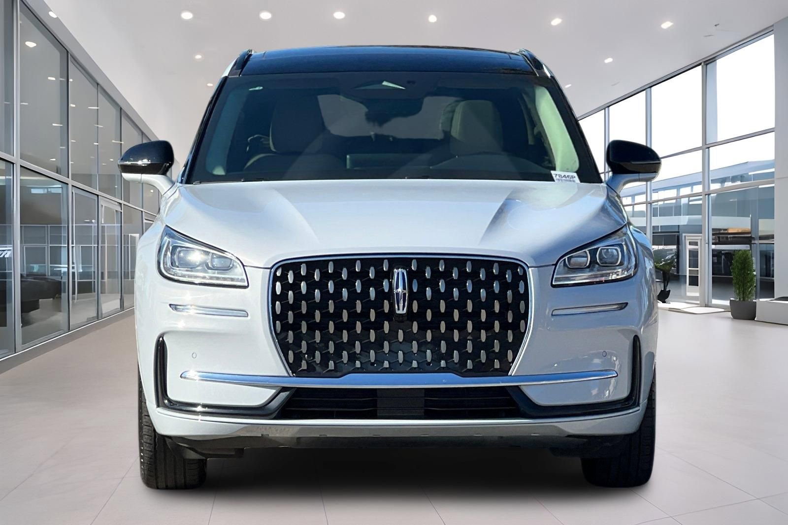 Certified 2025 Lincoln Corsair Grand Touring w/ Equipment Group 301A AWD/4WD image 9