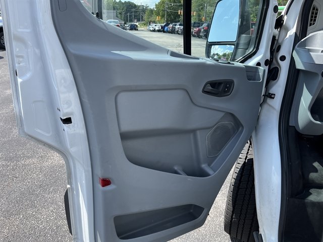 Used 2018 Ford Transit 150 XL RWD image 17