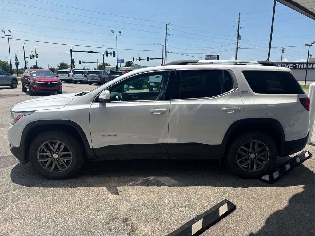Used 2017 GMC Acadia SLT FWD image 3