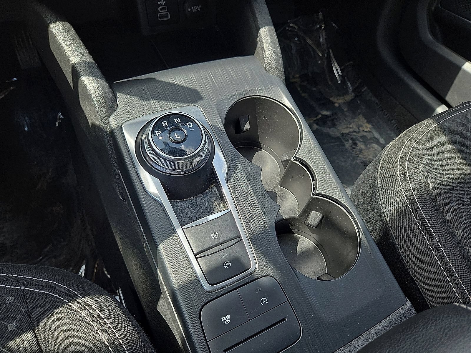 Used 2025 Ford Escape Active AWD/4WD image 30