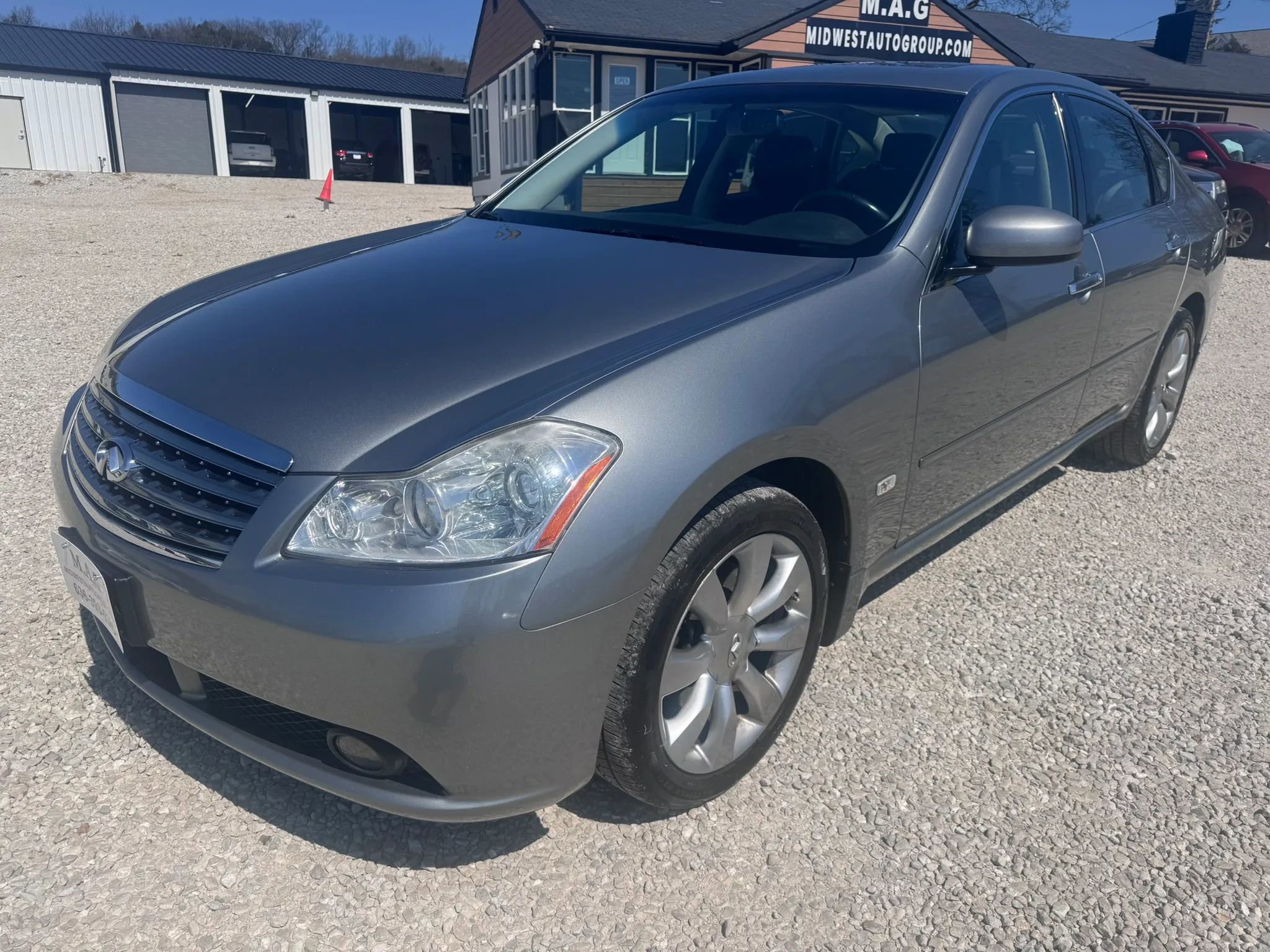 Used 2007 INFINITI M35 x w/ Technology Pkg image 2