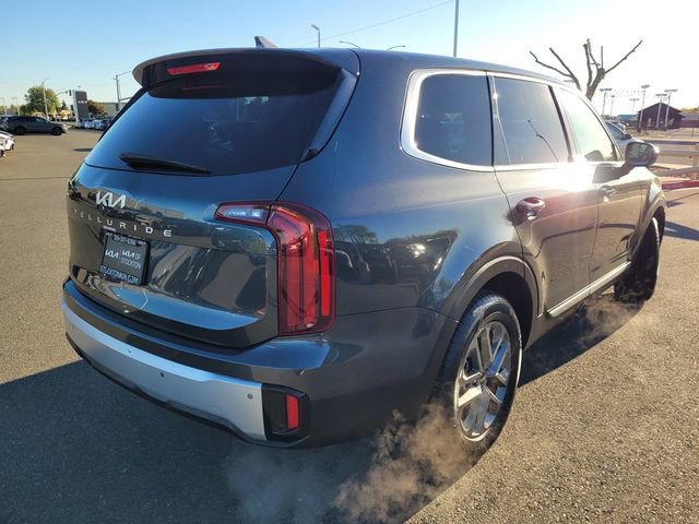 Used 2024 Kia Telluride LX image 4