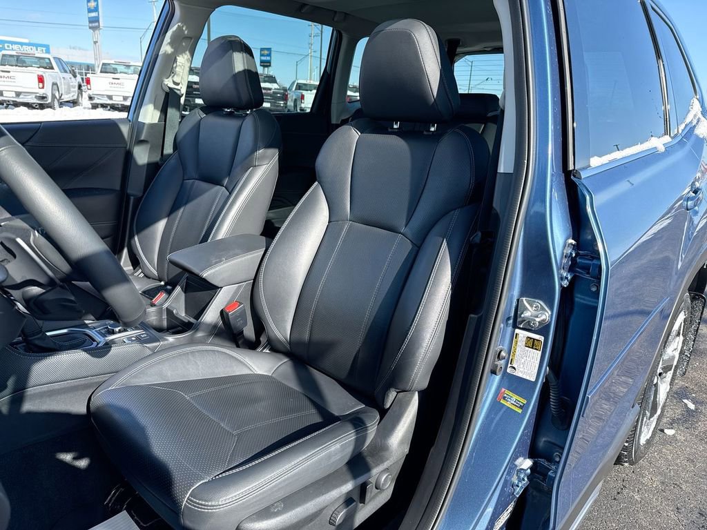 Used 2023 Subaru Forester Touring AWD/4WD image 11