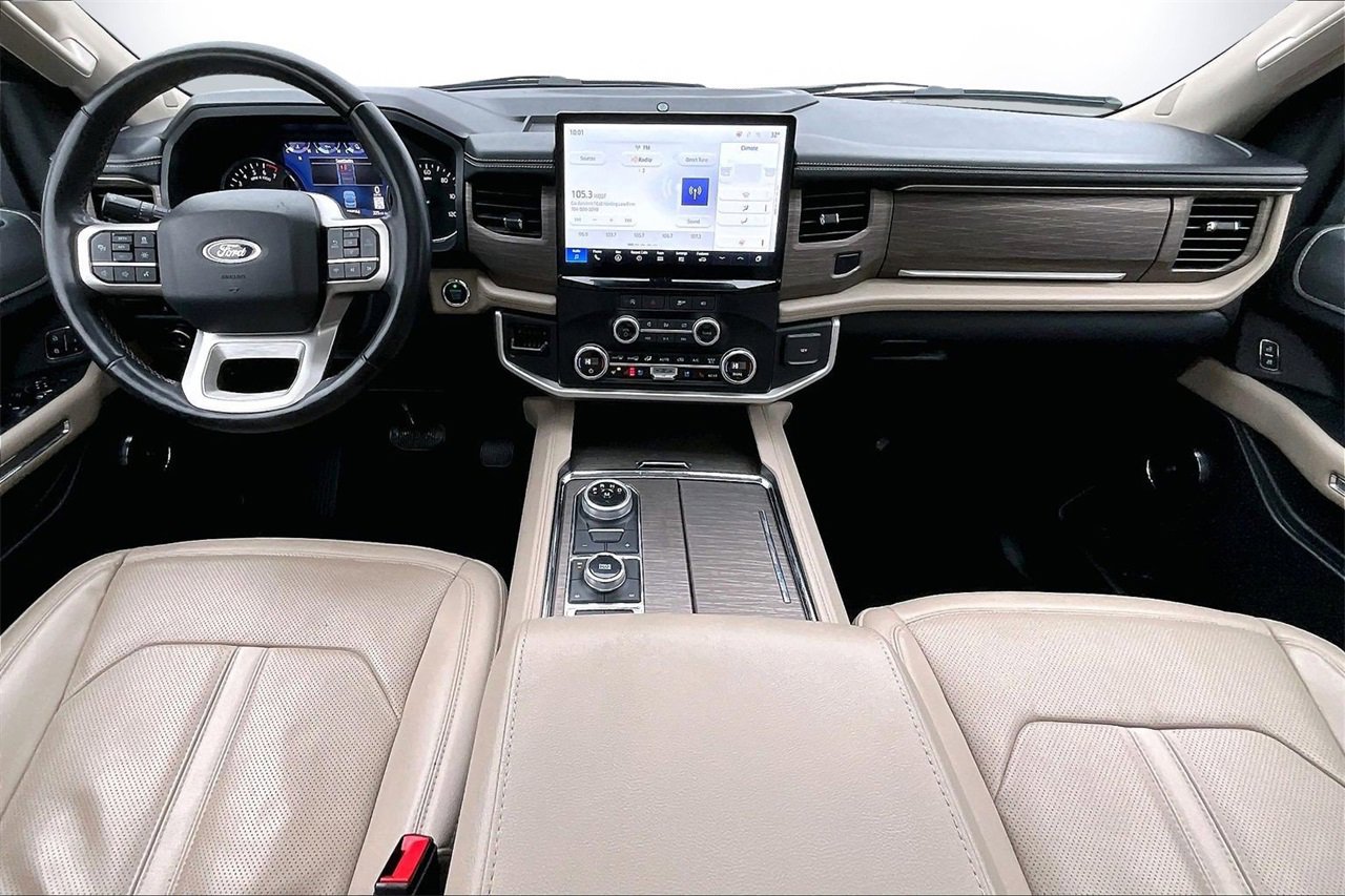 Used 2024 Ford Expedition Limited image 15