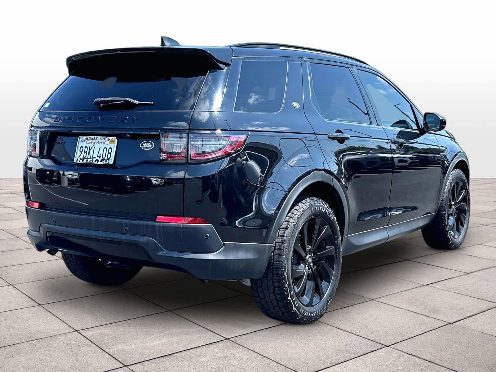 Used 2023 Land Rover Discovery Sport SE AWD/4WD image 15