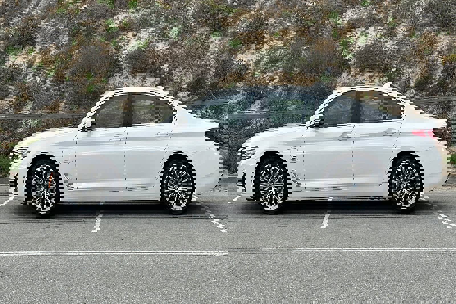 Certified 2023 BMW 530e 530e w/ Convenience Package image 9