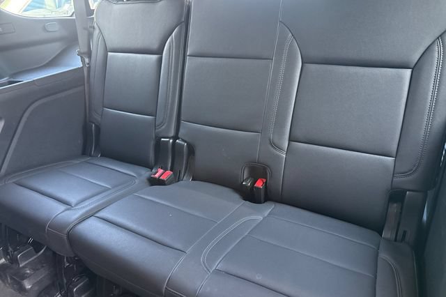 Used 2025 Chevrolet Tahoe LT AWD/4WD image 17