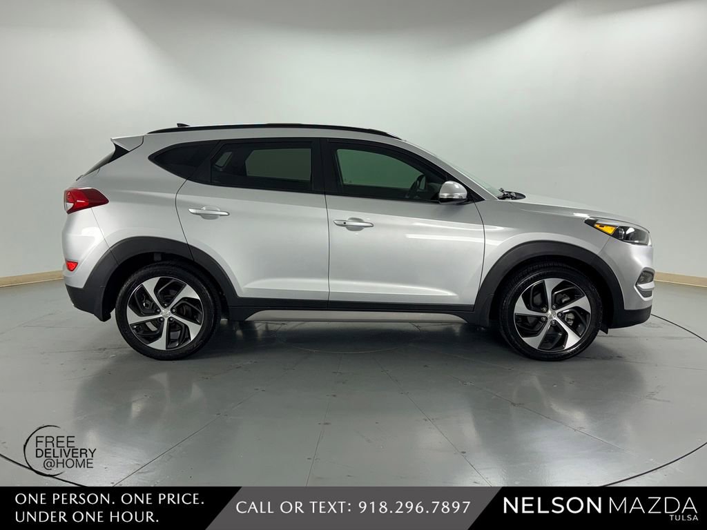 Used 2018 Hyundai Tucson Value w/ Cargo Package FWD image 5