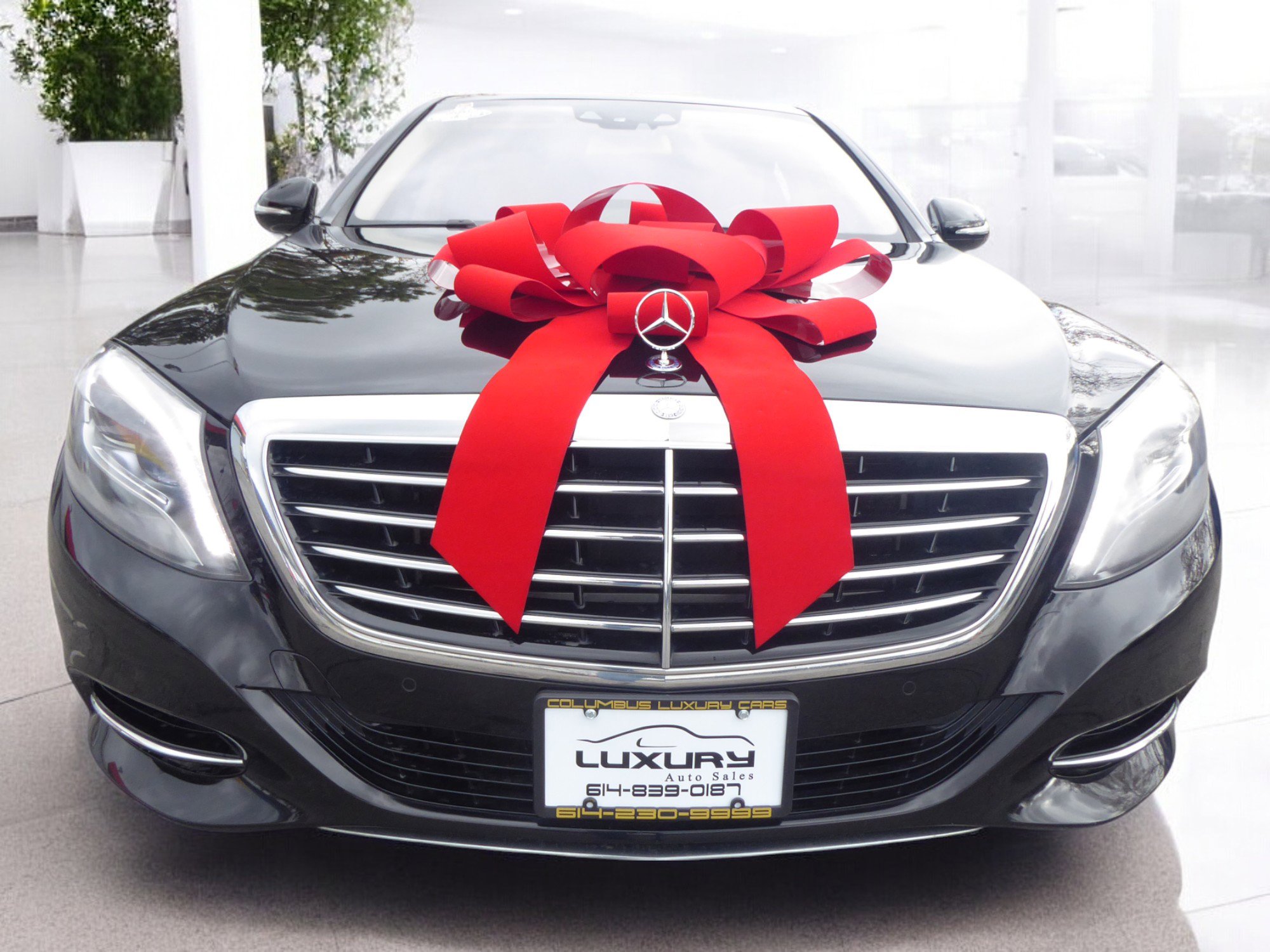 Used 2016 Mercedes-Benz S 550 4MATIC Sedan w/ Premium Package image 4