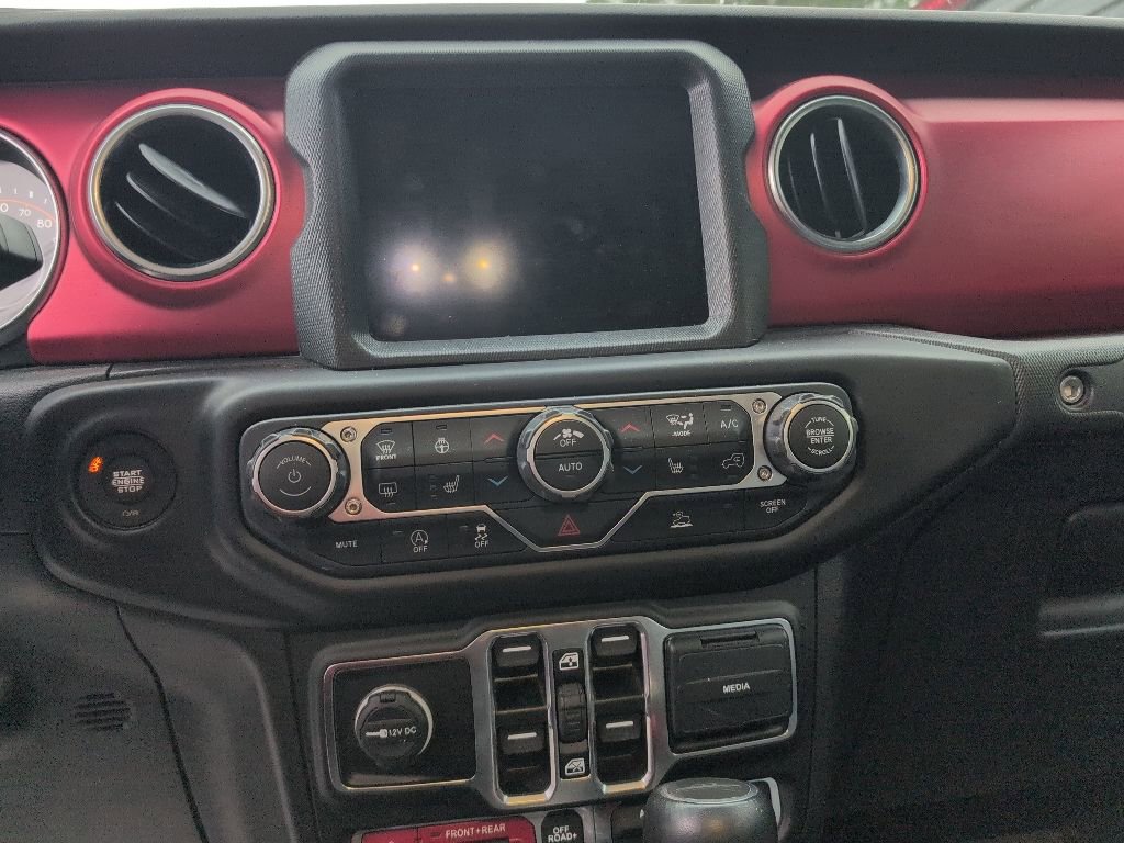 Used 2023 Jeep Gladiator Rubicon w/ Cold Weather Group AWD/4WD image 9