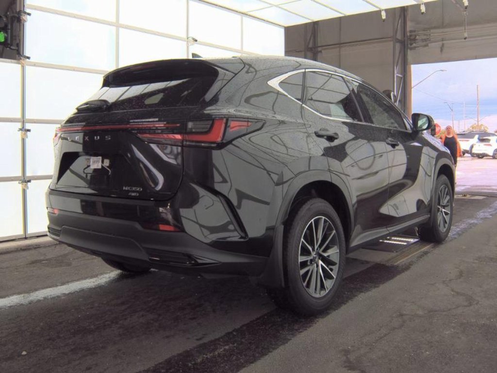 Used 2024 Lexus NX 350 AWD image 2