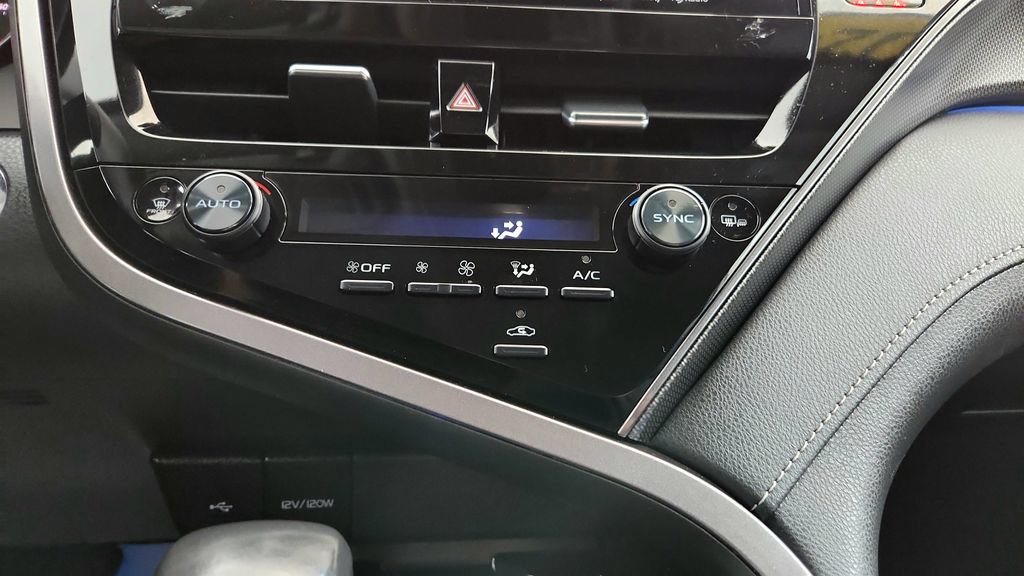 Used 2024 Toyota Camry XSE FWD image 30