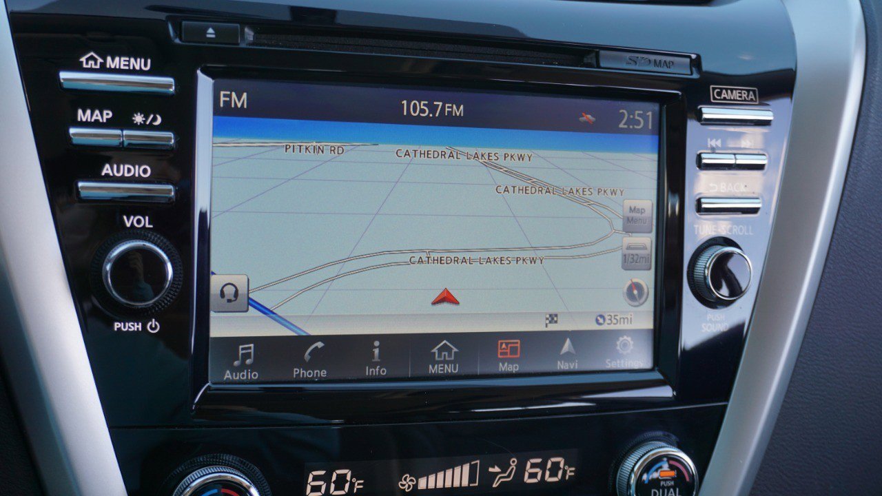 Used 2017 Nissan Murano Platinum w/ Platinum Technology Package image 17