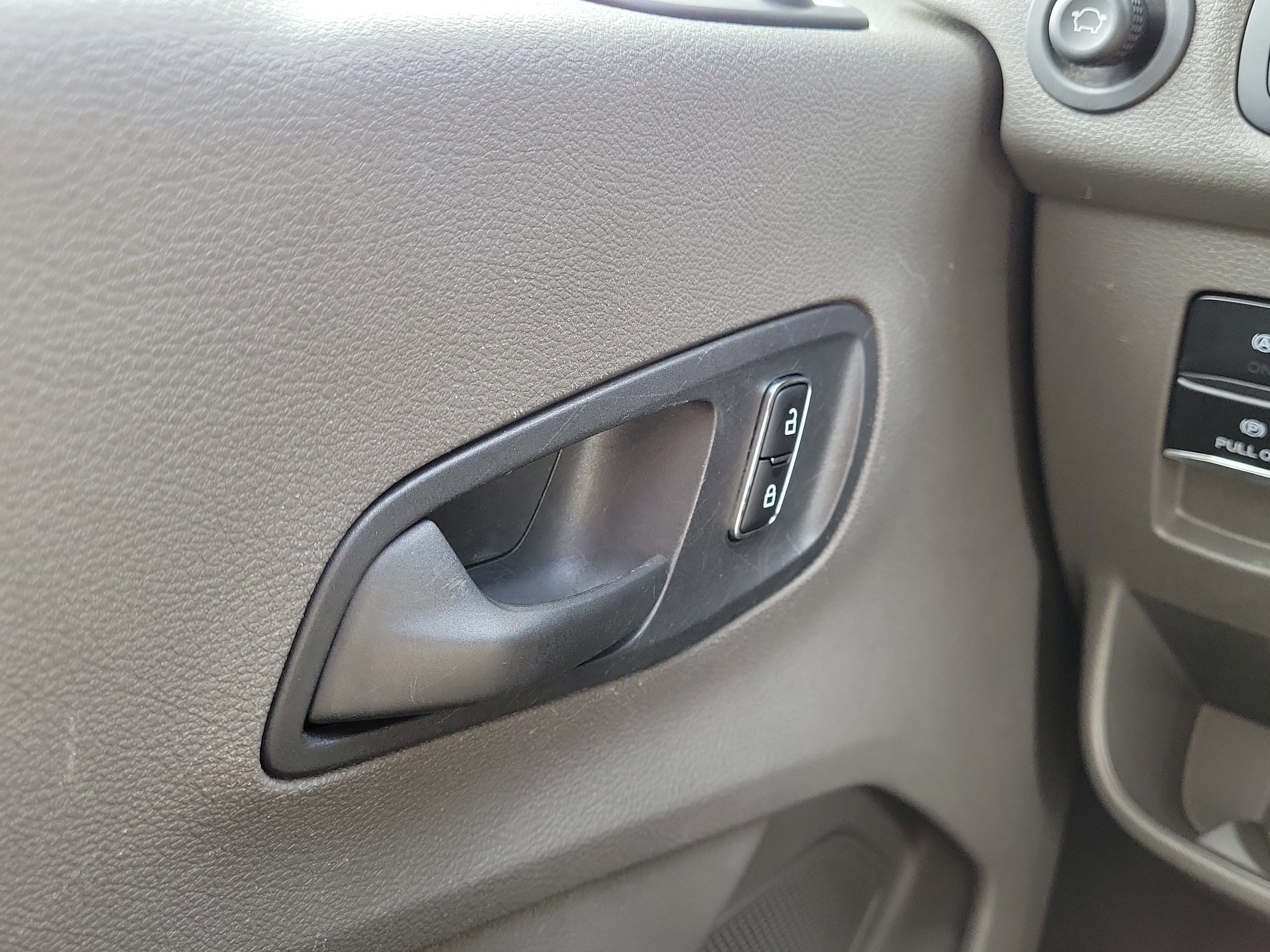 Used 2023 Ford Transit 350 XLT image 26