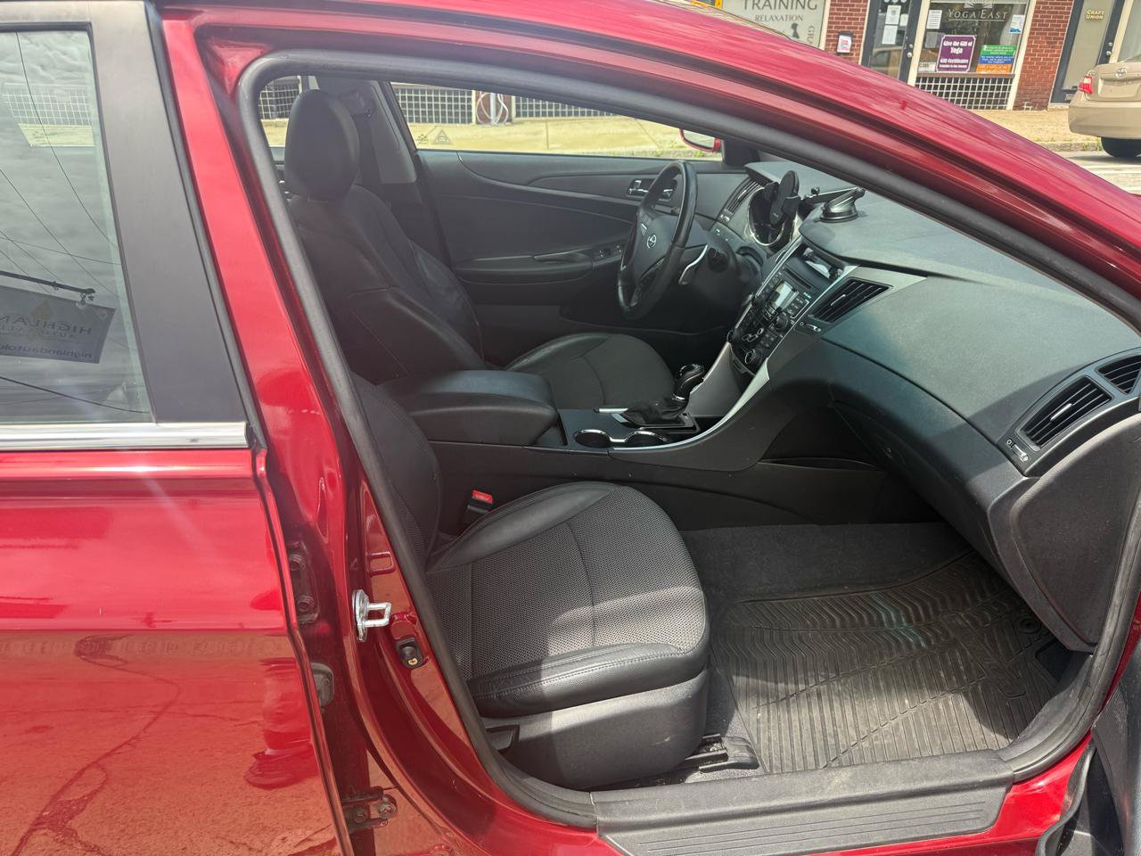 Used 2011 Hyundai Sonata SE FWD image 15
