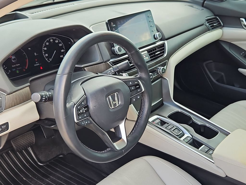 Used 2022 Honda Accord Touring image 10