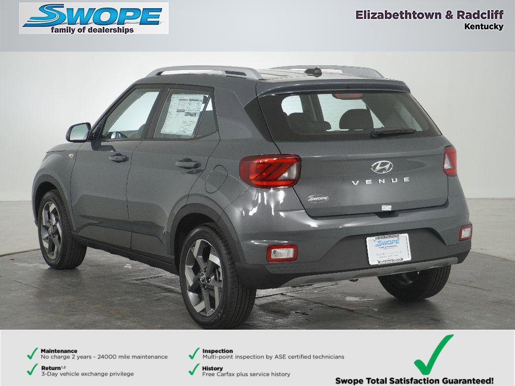 New 2026 Hyundai Venue SEL FWD image 5
