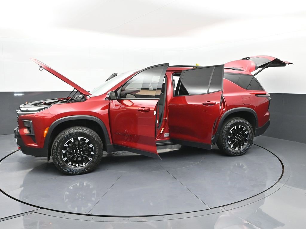 Used 2024 Chevrolet Traverse Z71 w/ LPO, Floor Liner Package image 47