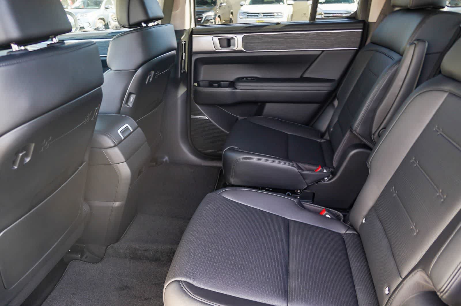 New 2026 Hyundai Santa Fe Limited AWD/4WD image 28