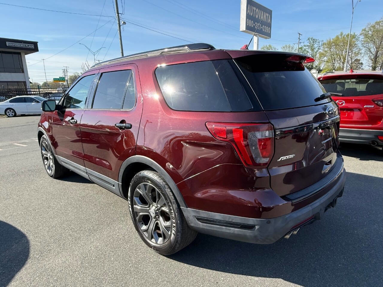 Used 2018 Ford Explorer Sport w/ Equipment Group 401A image 6