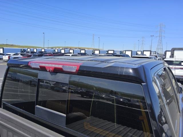 Used 2024 GMC Sierra 3500 Denali Ultimate AWD/4WD image 4