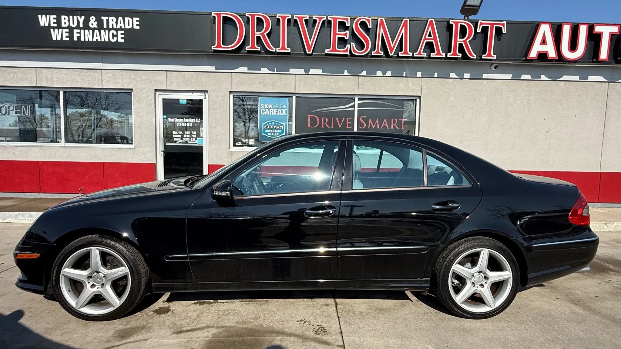 Used 2009 Mercedes-Benz E 350 4MATIC Sedan image 6