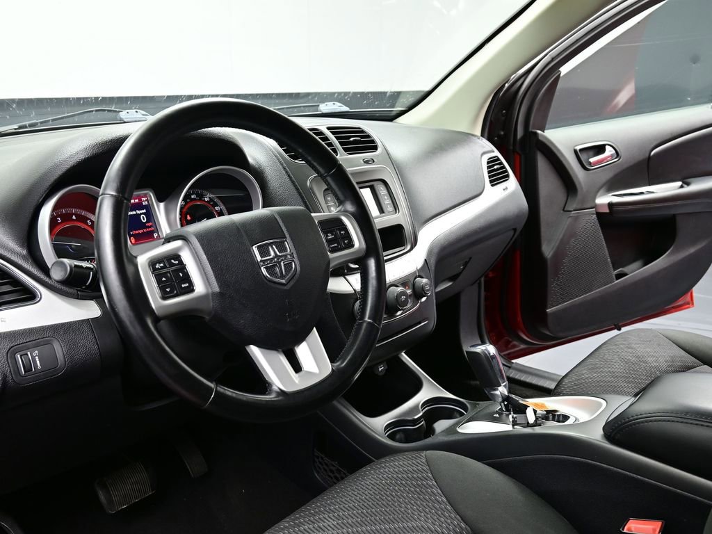 Used 2019 Dodge Journey SE w/ Connectivity Group image 16