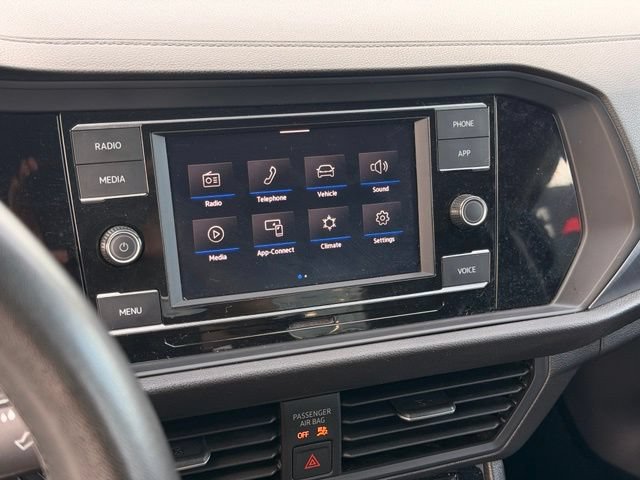 Used 2024 Volkswagen Jetta SE FWD image 27