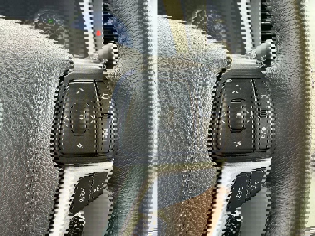 Used 2019 Toyota Sienna XLE image 35