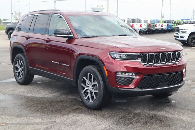 New 2025 Jeep Grand Cherokee Limited image 2