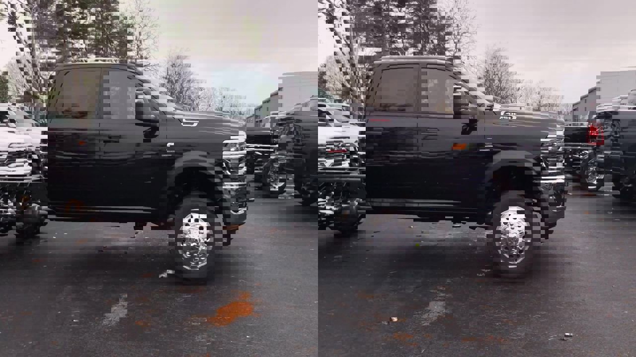 New 2026 RAM 4500 Tradesman image 9