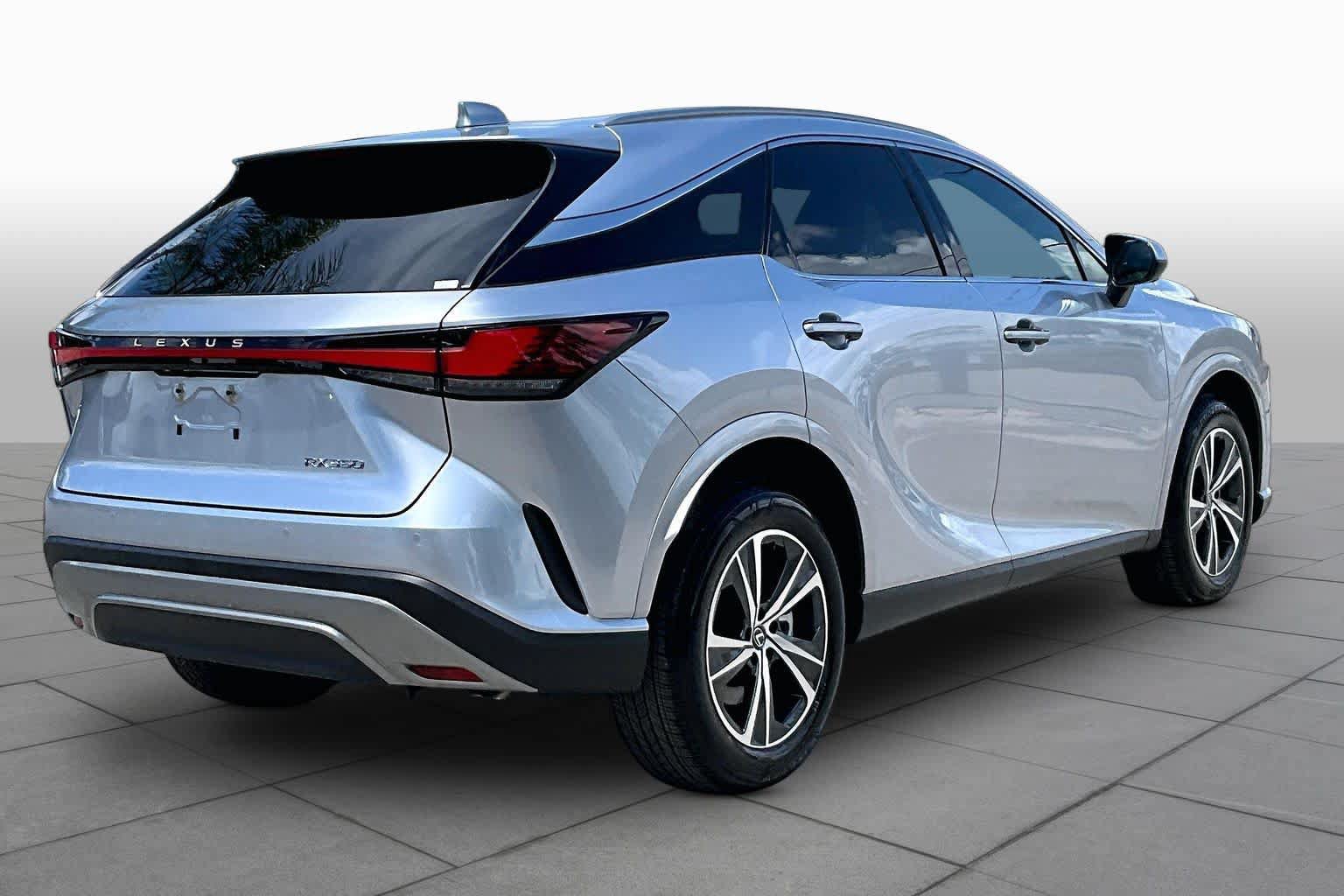 Used 2025 Lexus RX 350 Premium w/ Accessory Package (Z1) FWD image 13