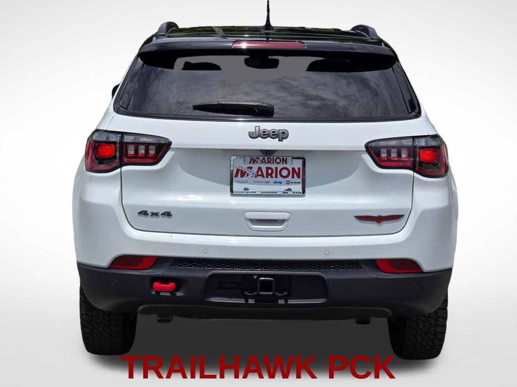 Used 2024 Jeep Compass Trailhawk w/ Trailhawk Convenience Group AWD/4WD image 18