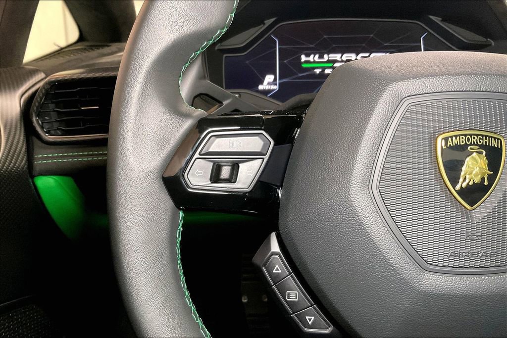 Used 2023 Lamborghini Huracan Tecnica image 23