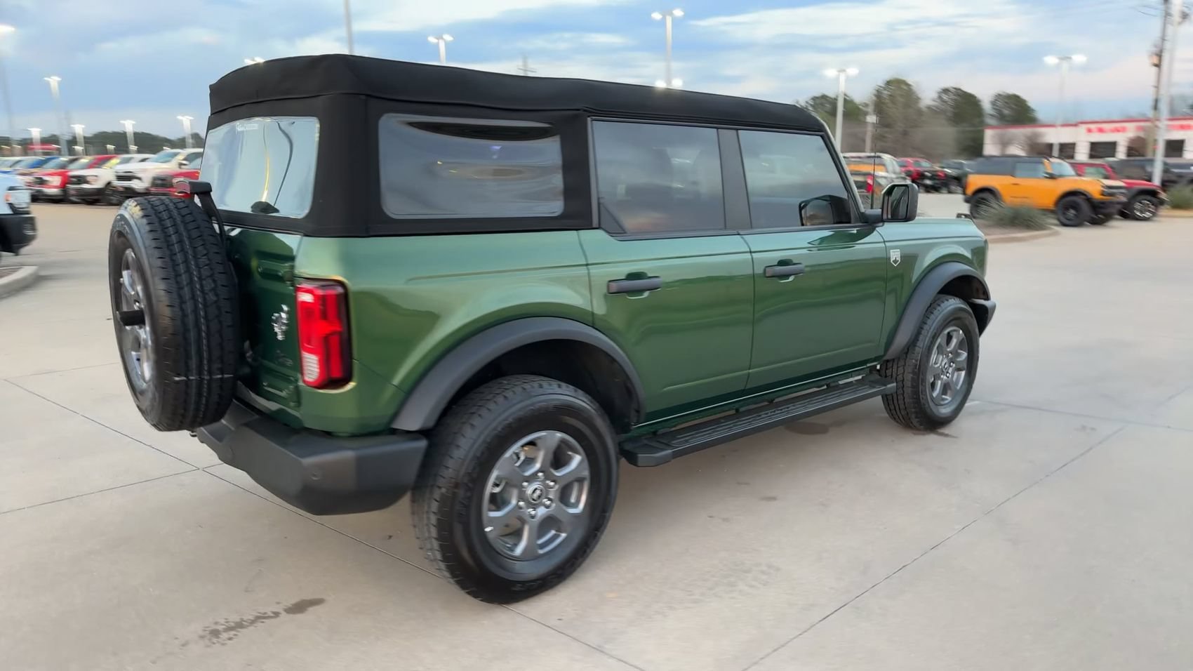 Used 2025 Ford Bronco Big Bend AWD/4WD image 9