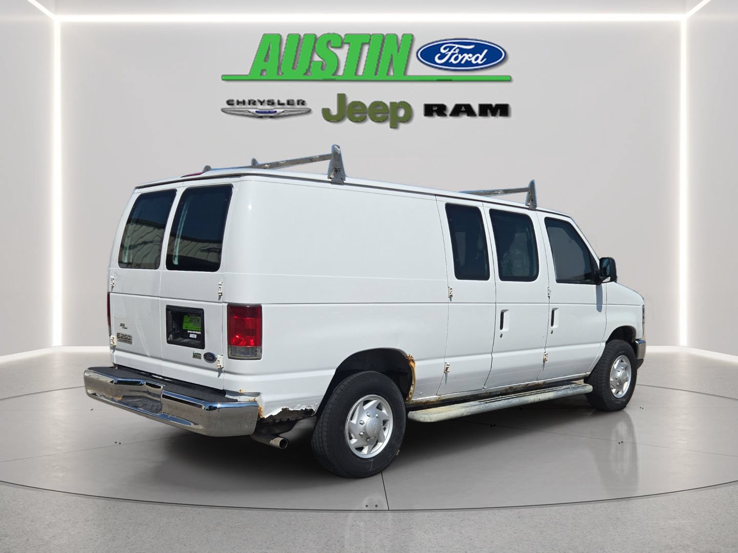 Used 2009 Ford E-250 and Econoline 250 RWD image 5