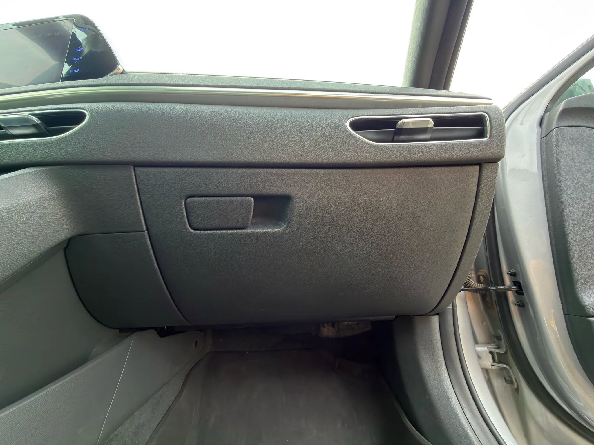 Used 2023 Hyundai Sonata SEL Plus image 3