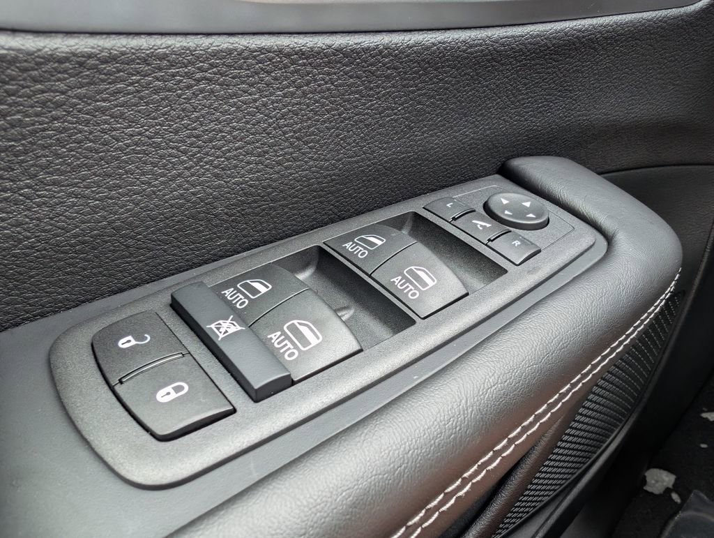 New 2026 Chrysler Pacifica Limited w/ S Appearance Package image 38