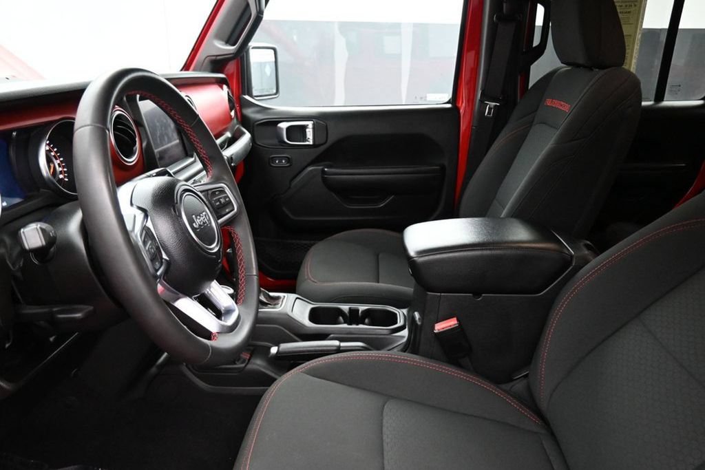 Used 2023 Jeep Gladiator Rubicon AWD/4WD image 13