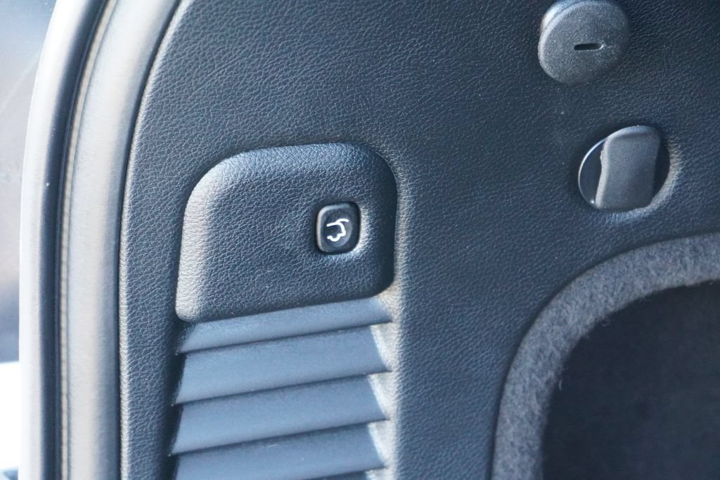 Used 2019 Jeep Grand Cherokee Altitude AWD/4WD image 9