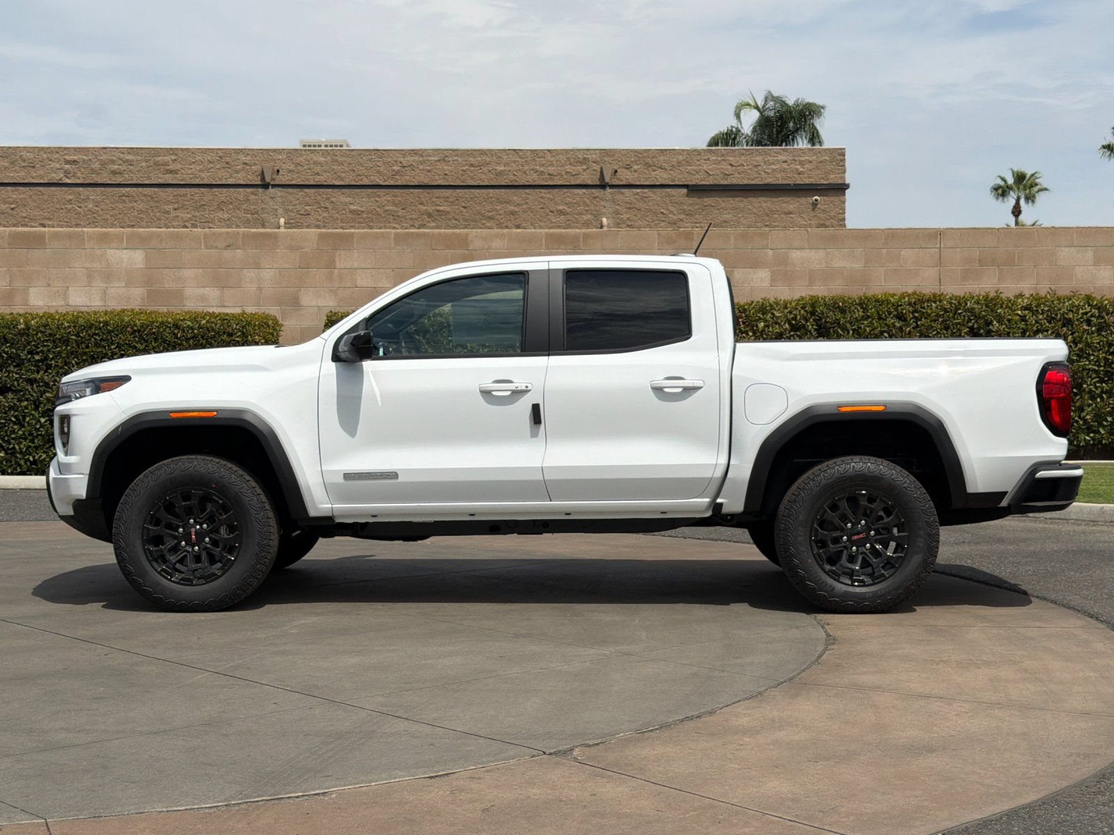 New 2026 GMC Canyon Elevation w/ Technology Package RWD image 7