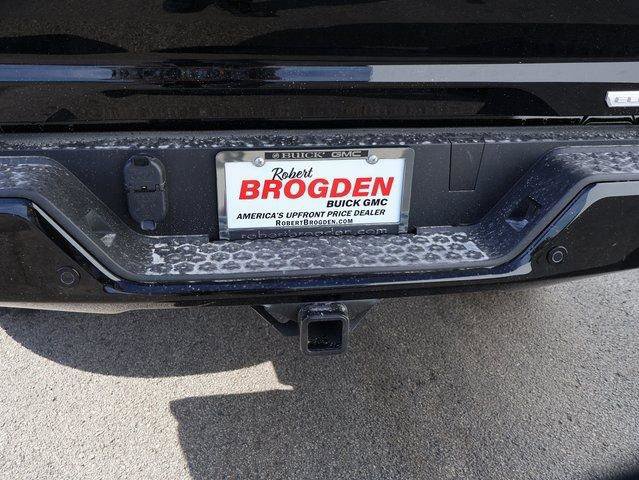 New 2026 GMC Canyon Elevation w/ Convenience Package image 17