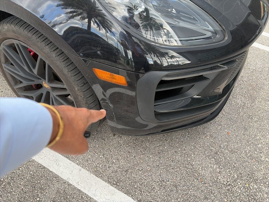 Certified 2024 Porsche Macan GTS image 9