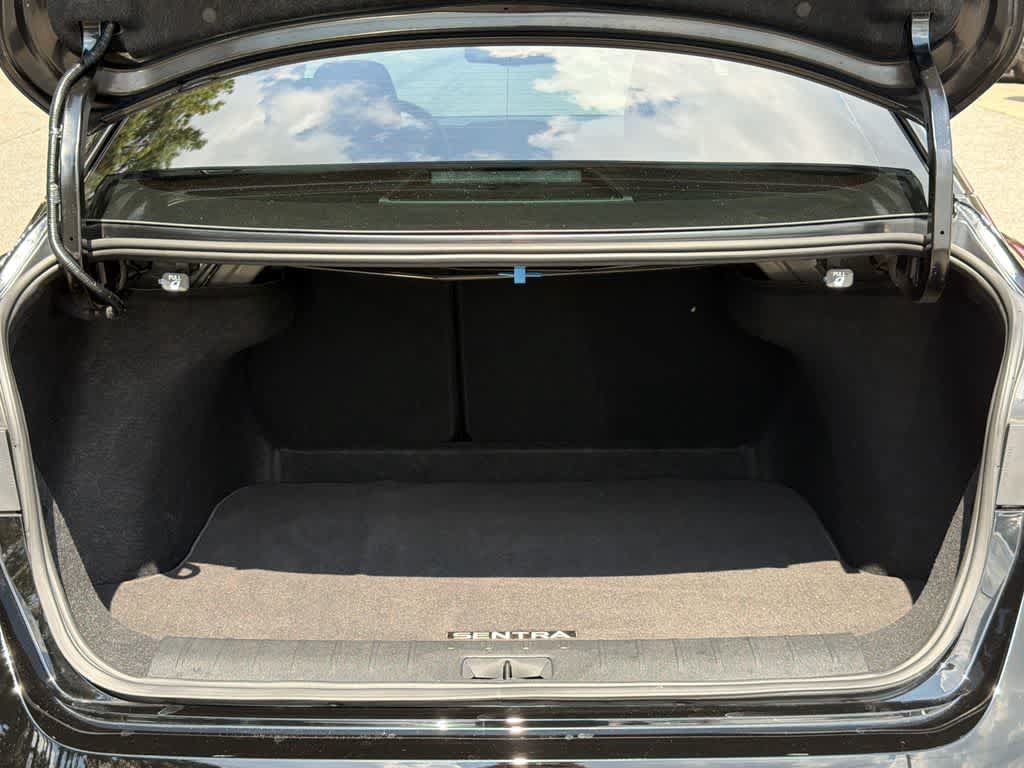 Used 2026 Nissan Sentra SV w/ SV Convenience Package FWD image 16