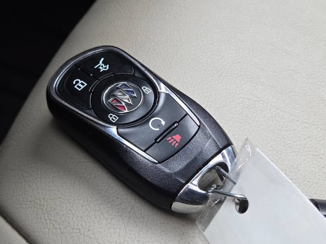 Used 2020 Buick Enclave Essence w/ Sound and Sites Package FWD image 34