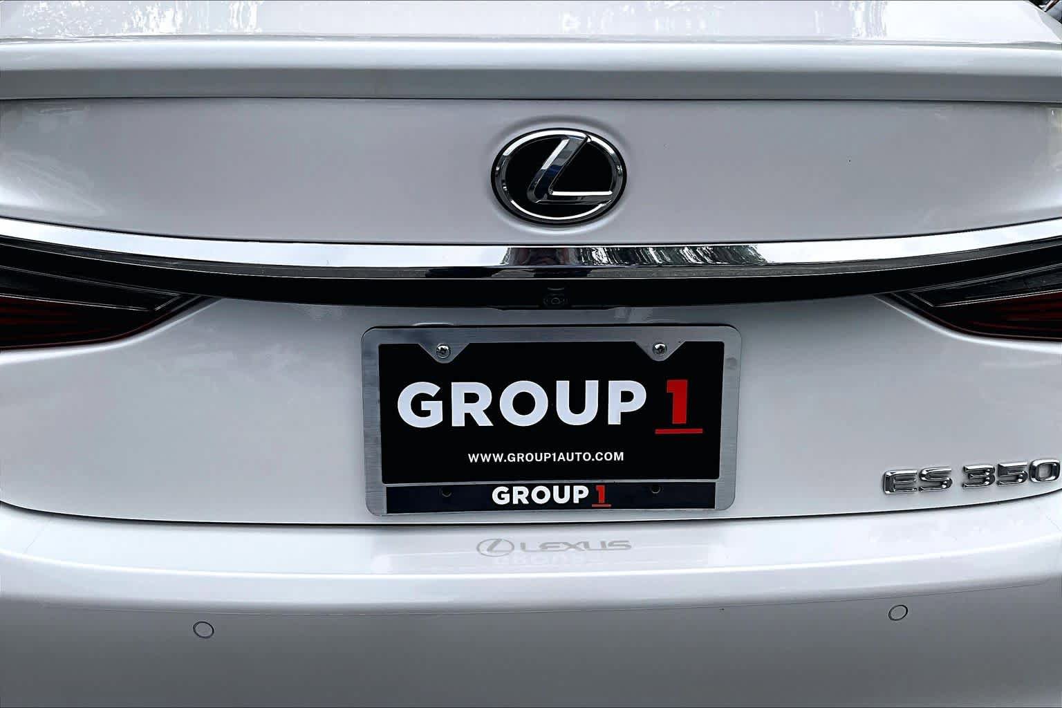 Used 2024 Lexus ES 350 Ultra Luxury w/ Accessory Package (Z2) FWD image 33