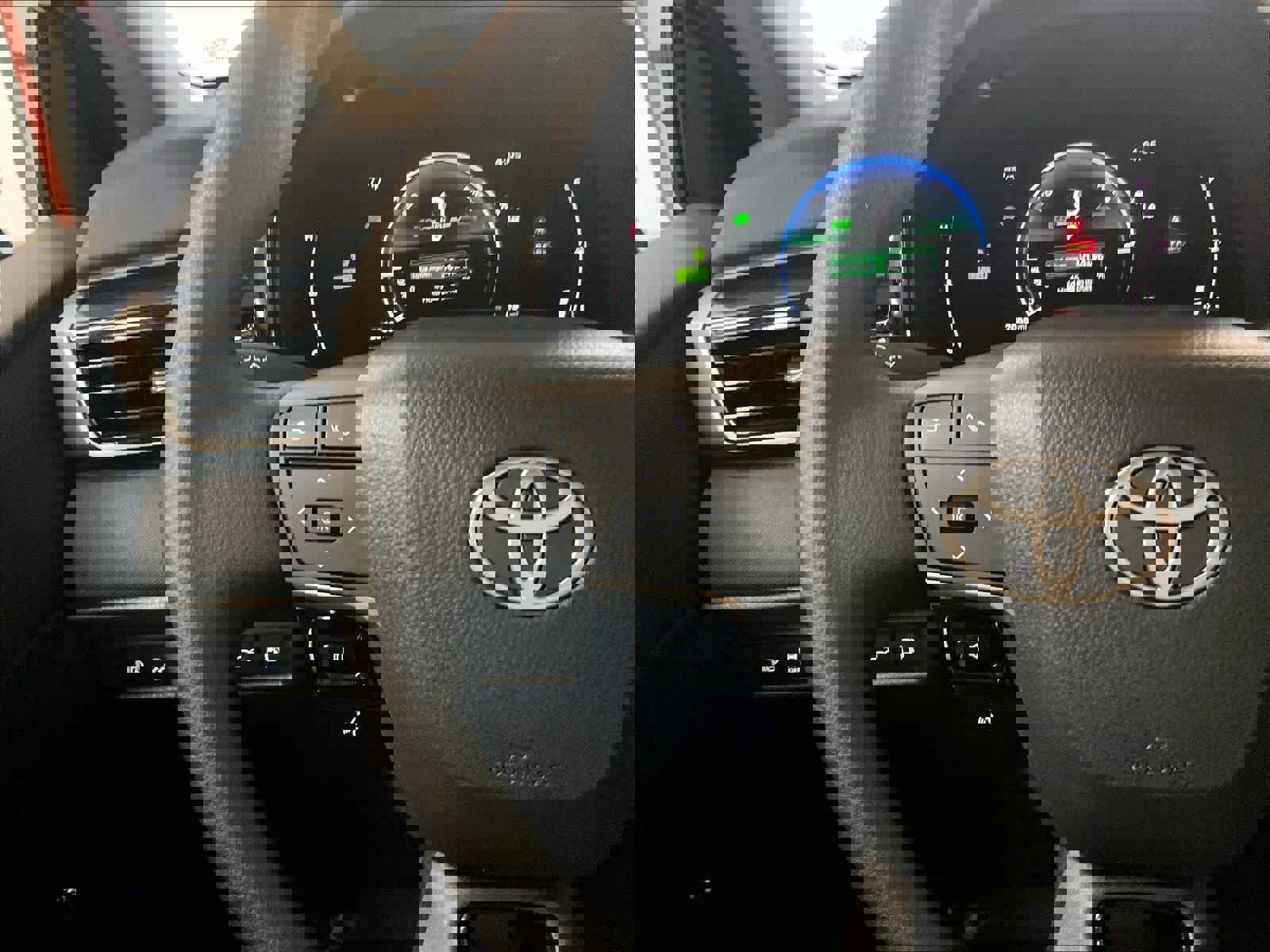 Used 2026 Toyota Camry LE w/ Convenience Package image 19