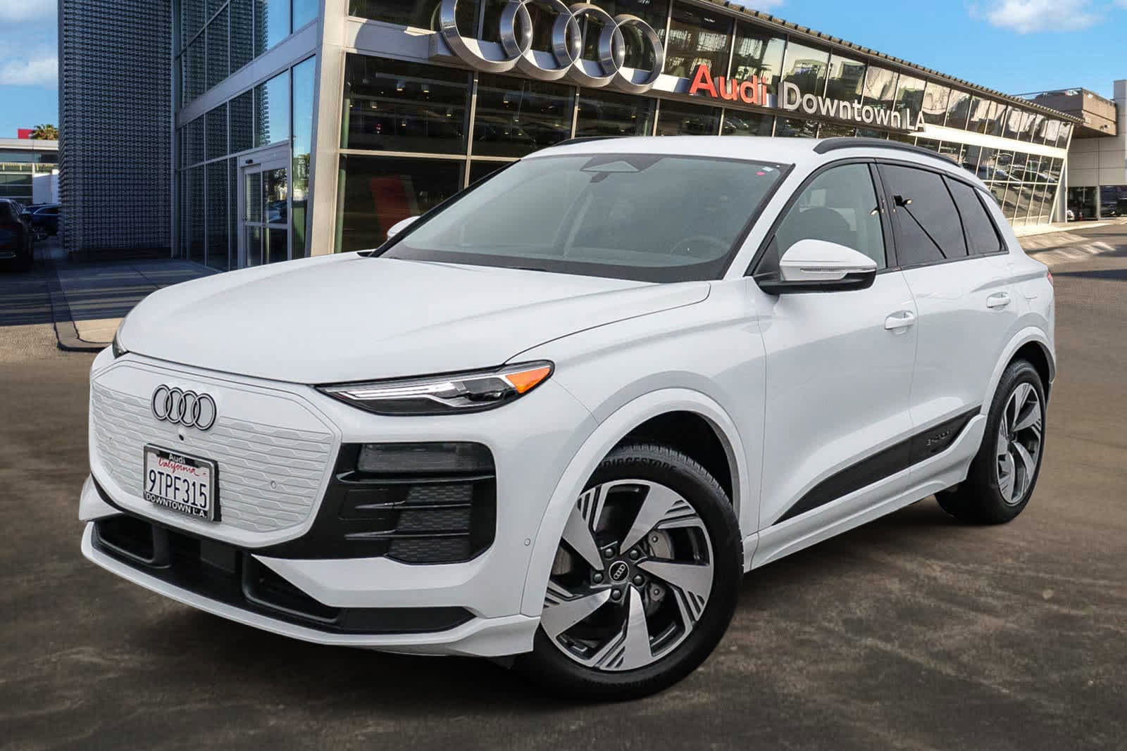 Used 2025 Audi Q6 e-tron Premium w/ Convenience Package