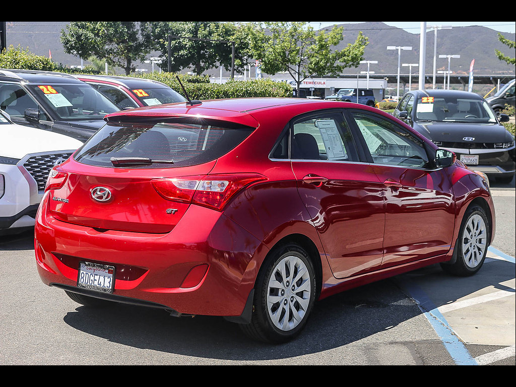 Used 2016 Hyundai Elantra GT FWD image 10