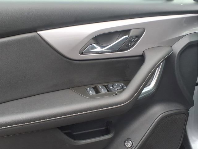 Certified 2025 Chevrolet Blazer LT w/ Convenience Package image 9